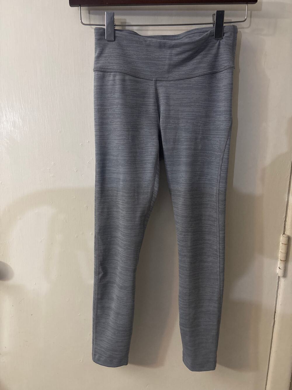 Outdoor Voices Gray Exercise Leggings XS Inside Phone /Key Pocket Gorpcore Cozy